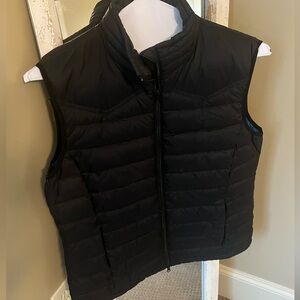Black down vest - large